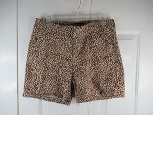 Lee Regular Fit Mid Rise Lepoard print Shorts